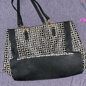 Tommy hilfige Stylish Black and White Tote Bag
